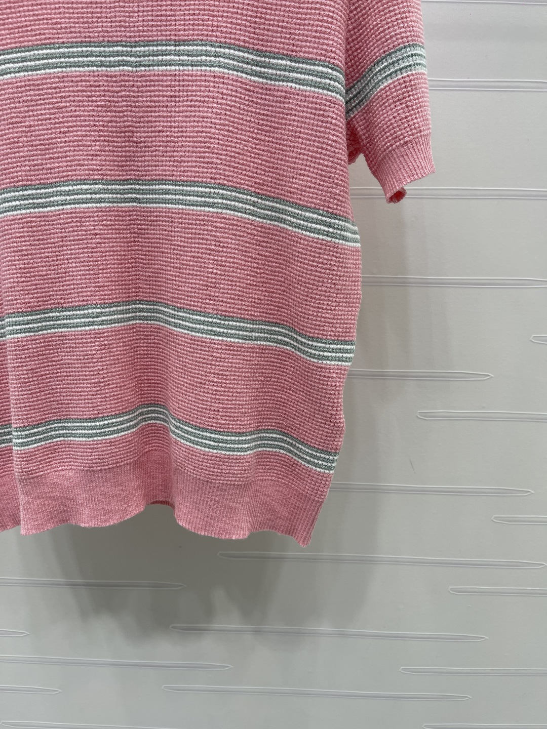 Women's short sleeves